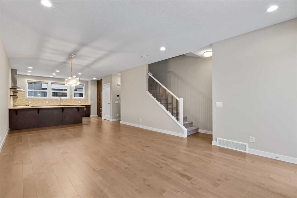 62 Norford Common NW, Calgary — photo 4 of 27