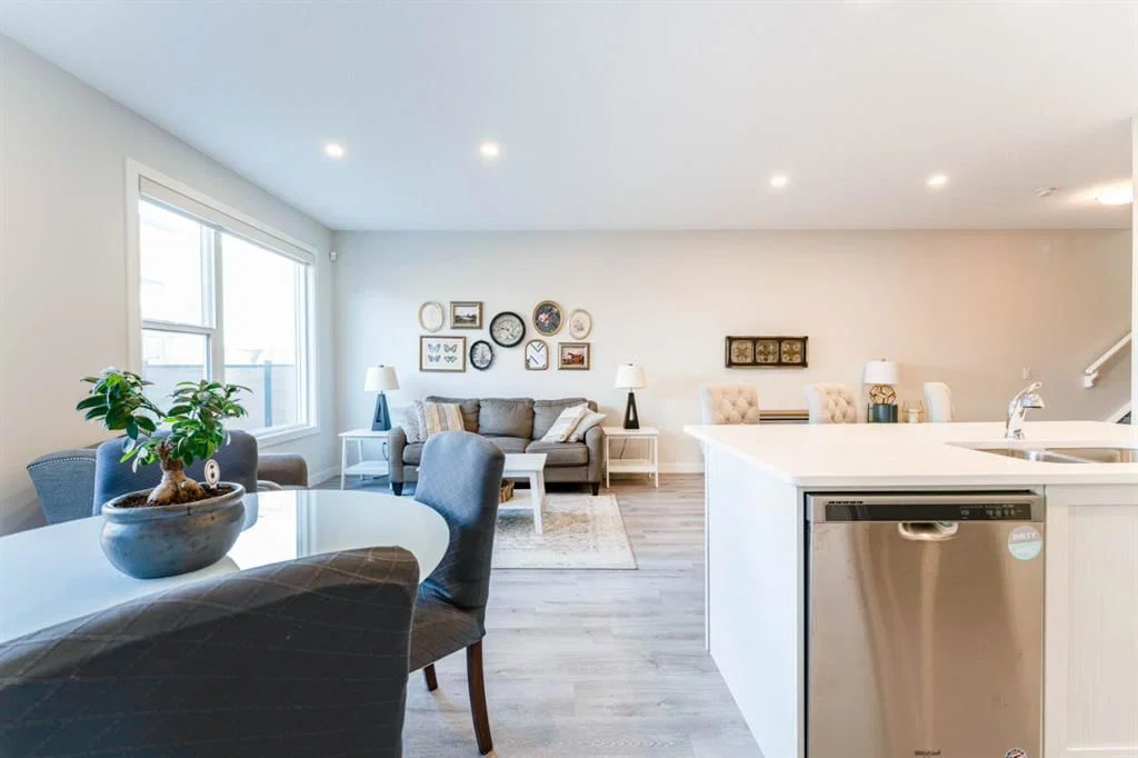5 Sage Bluff Heights NW, Calgary — photo 5 of 30