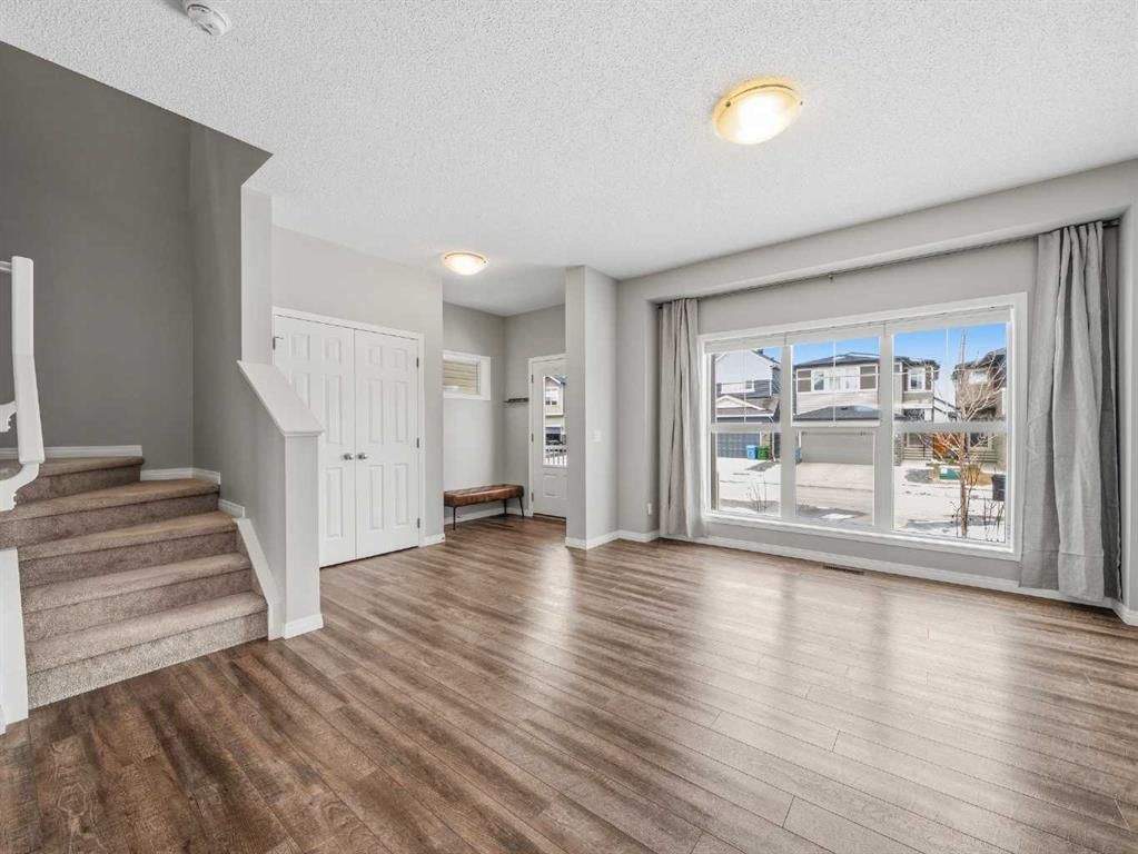 89 Walgrove Rise SE, Calgary — photo 3 of 50