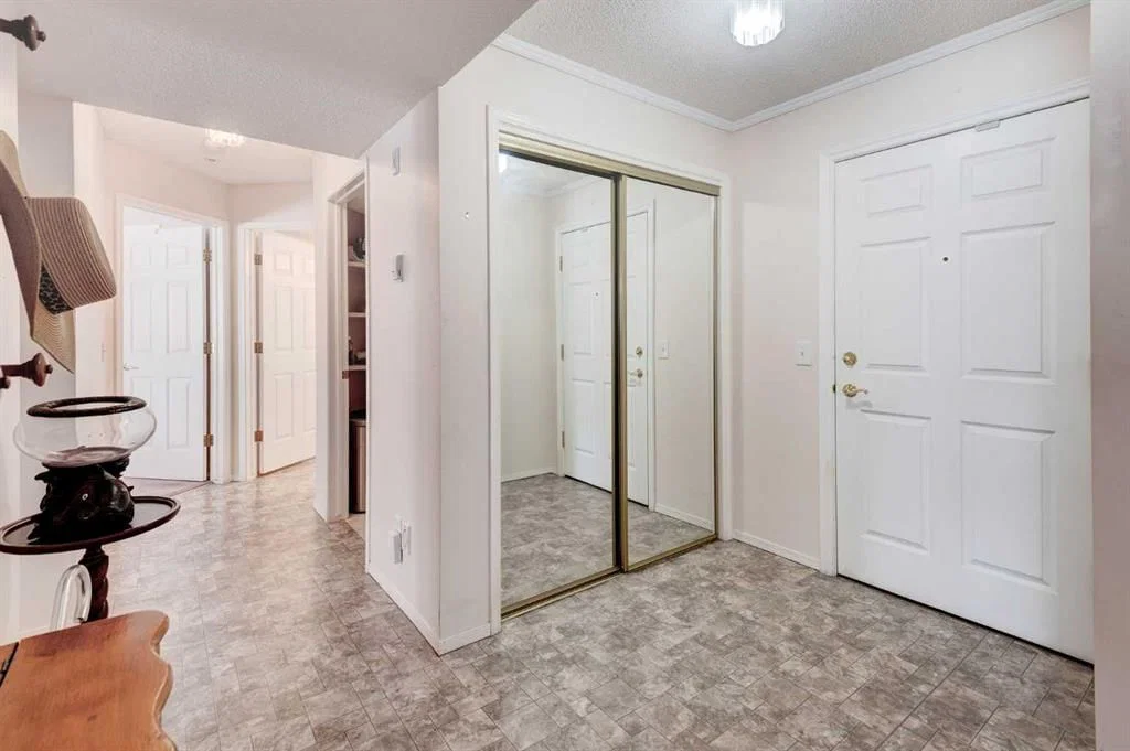 1209, Sienna Park Green SW, Calgary — photo 4 of 35