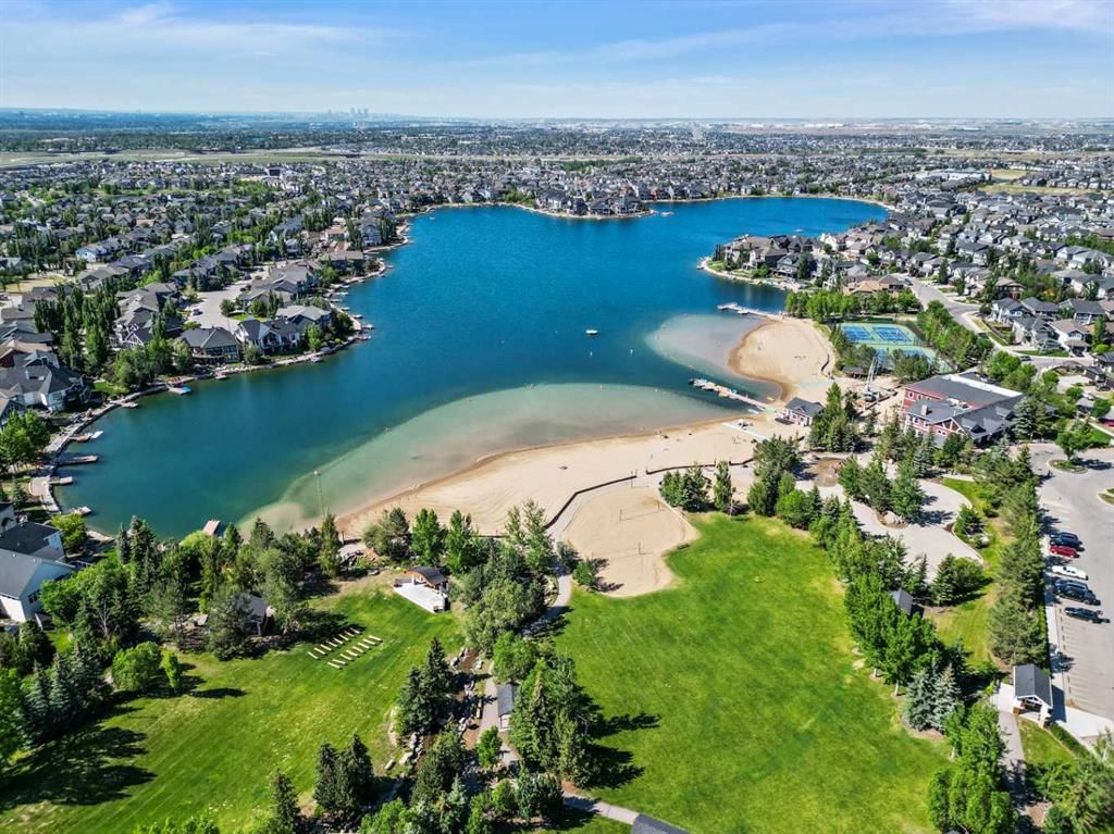 201 Autumn Circle SE, Calgary — main listing photo