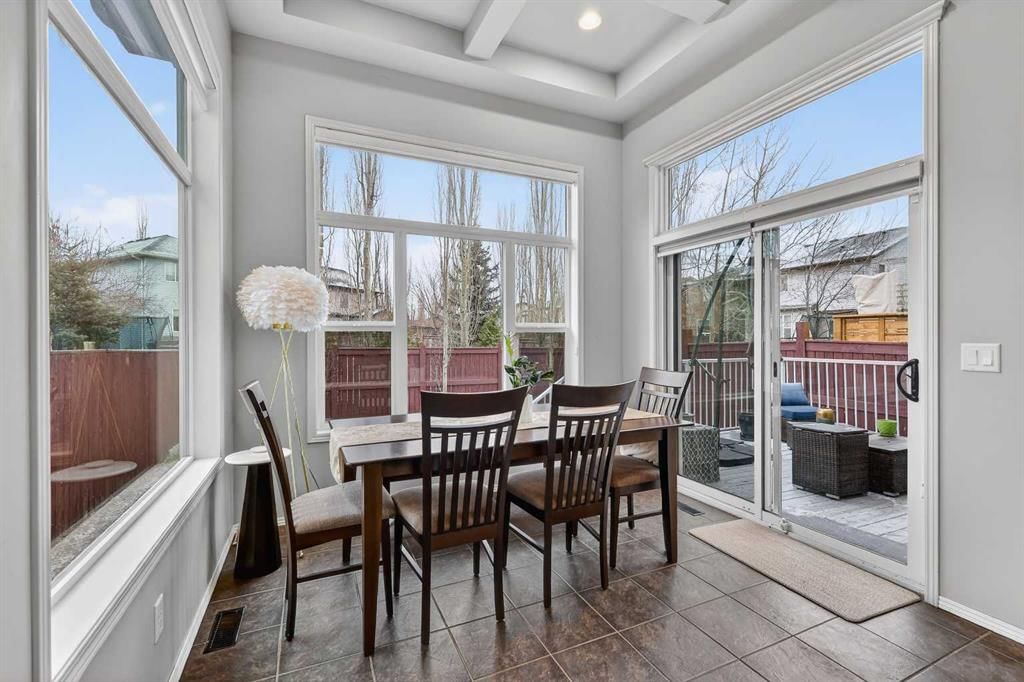 201 Autumn Circle SE, Calgary — photo 4 of 50