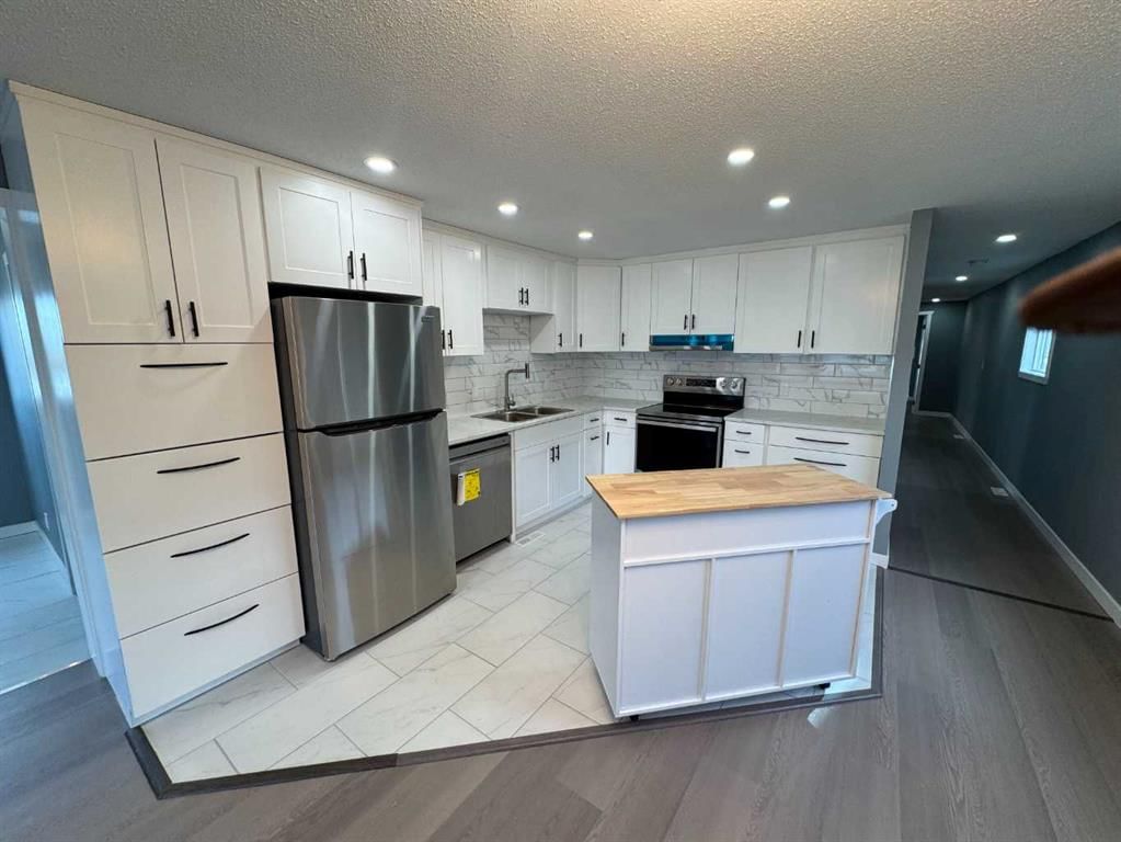 470, 3223 83 Street NW, Calgary — photo 5 of 18