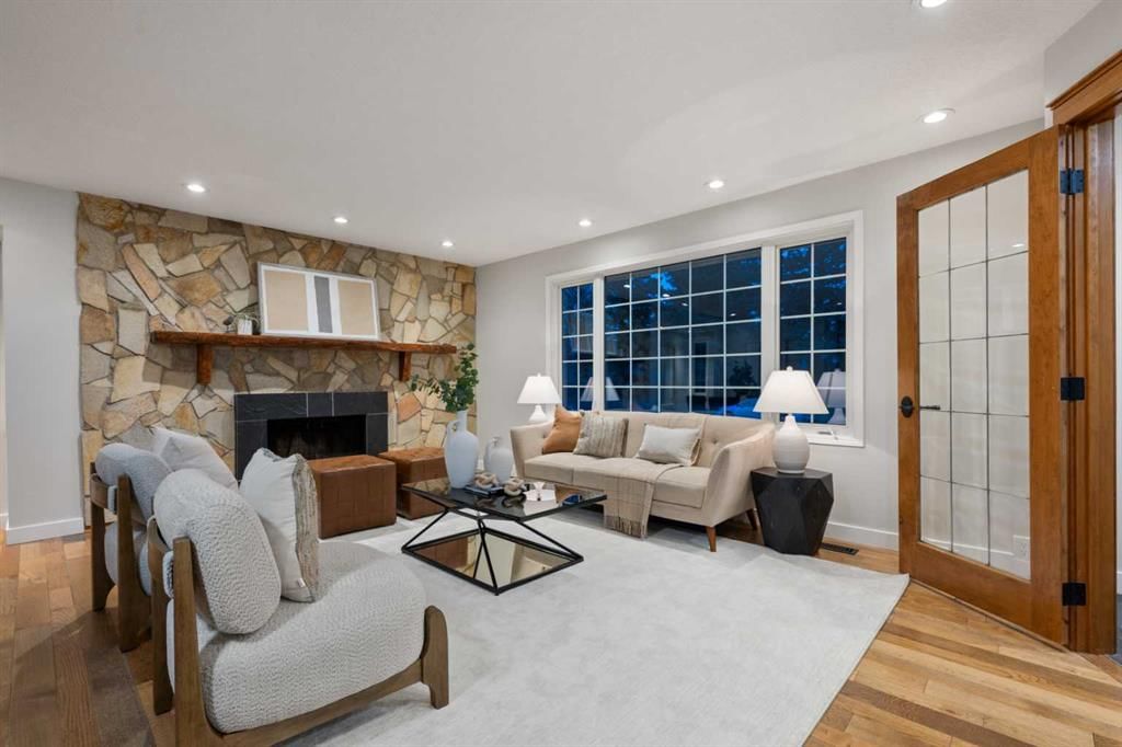 1428 Lake Michigan Crescent SE, Calgary — photo 4 of 41