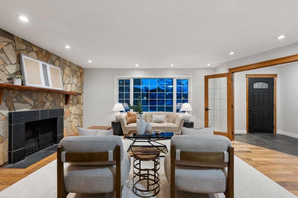 1428 Lake Michigan Crescent SE, Calgary — photo 5 of 41