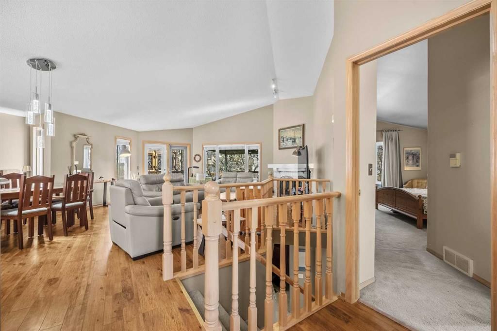 444 Sierra Morena Court SW, Calgary — photo 2 of 49