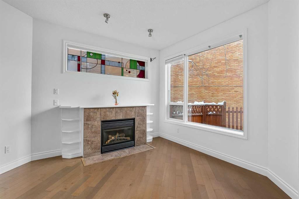 2, 2040 35 Avenue SW, Calgary — photo 4 of 34