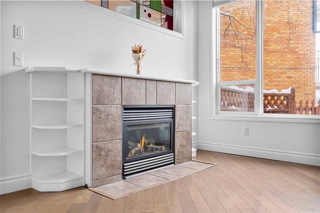 2, 2040 35 Avenue SW, Calgary — photo 5 of 34
