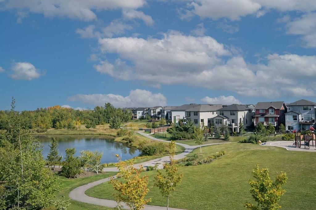 983 Auburn Bay Boulevard SE, Calgary — photo 5 of 33