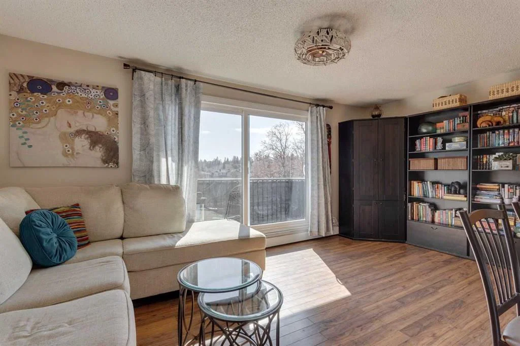 301, 2203 14 Street SW, Calgary — main listing photo