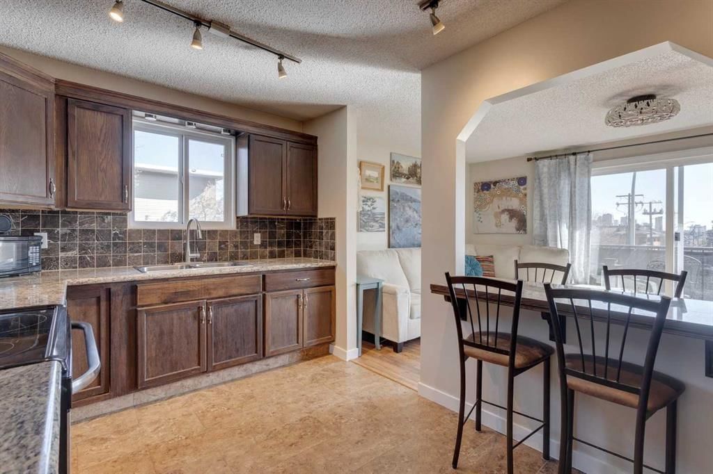 301, 2203 14 Street SW, Calgary — photo 3 of 26