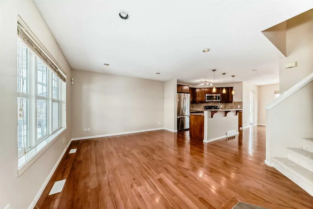46 Panatella Hill NW, Calgary — photo 5 of 50