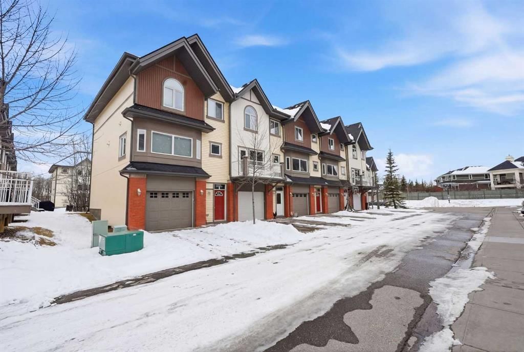1607 Wentworth Villas SW, Calgary — photo 3 of 36