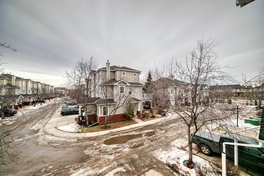 504, 8000 Wentworth Drive SW, Calgary — photo 3 of 47