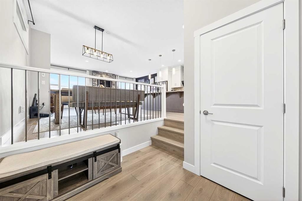 13 Cranbrook Close SE, Calgary — photo 5 of 47