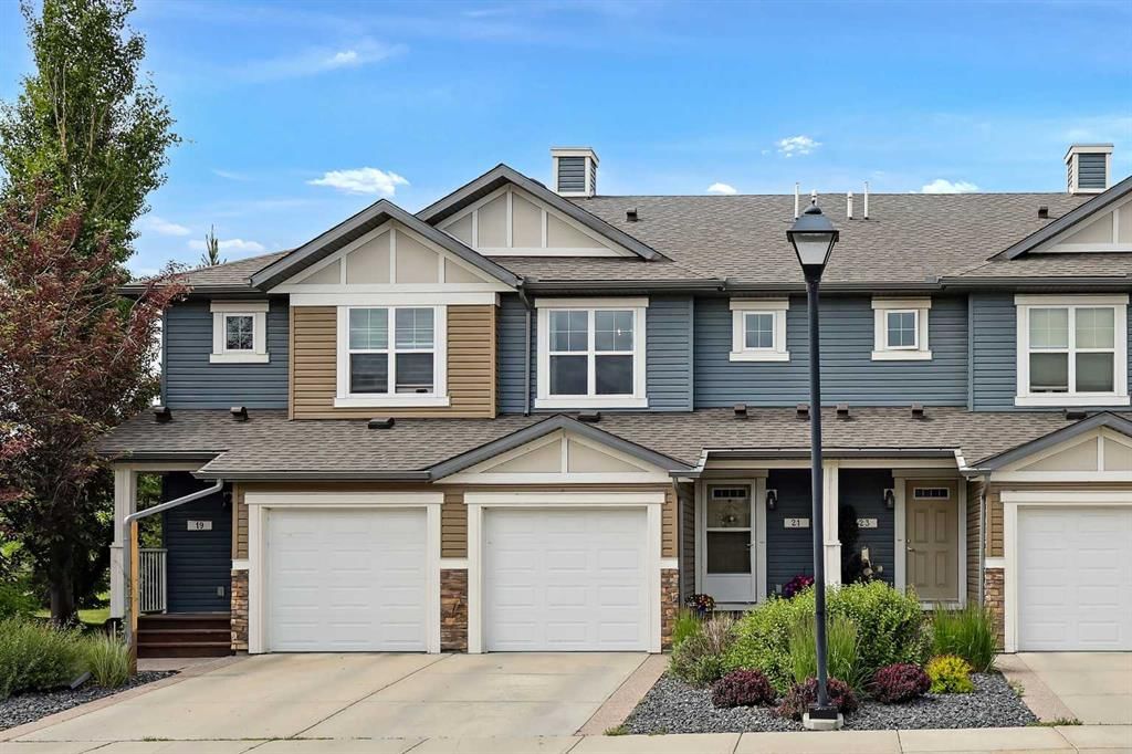 21 Chaparral Valley Gardens SE, Calgary — photo 3 of 40