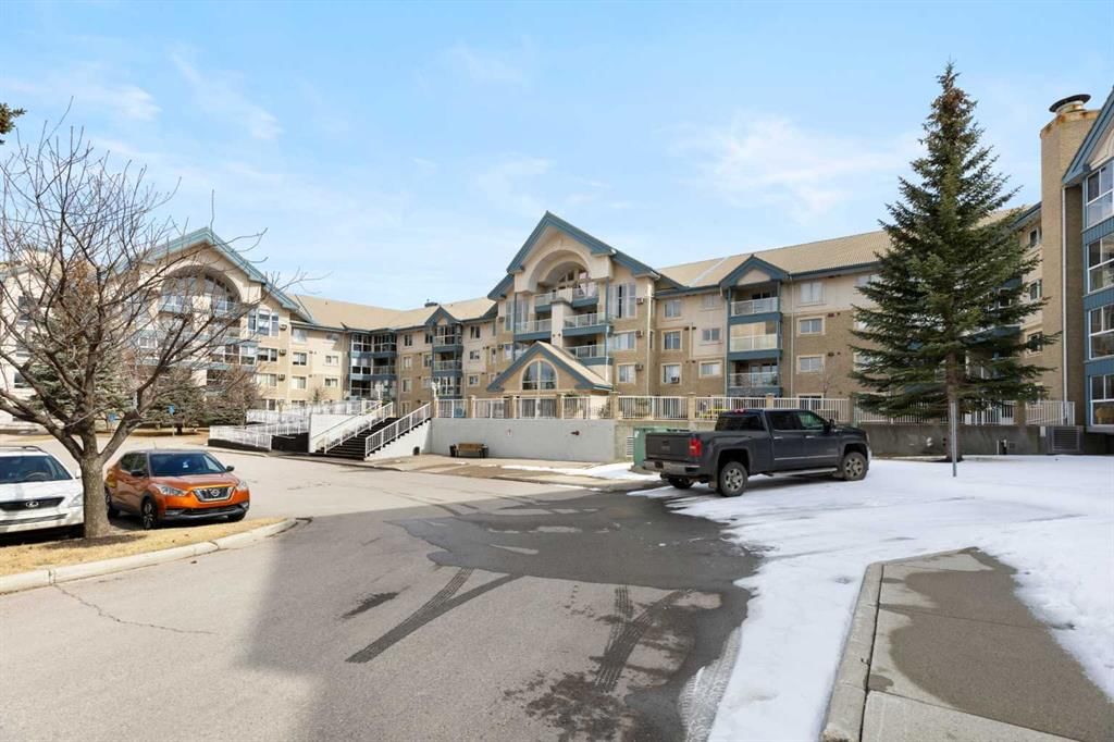 314, 7239 Sierra Morena Boulevard SW, Calgary — photo 3 of 50