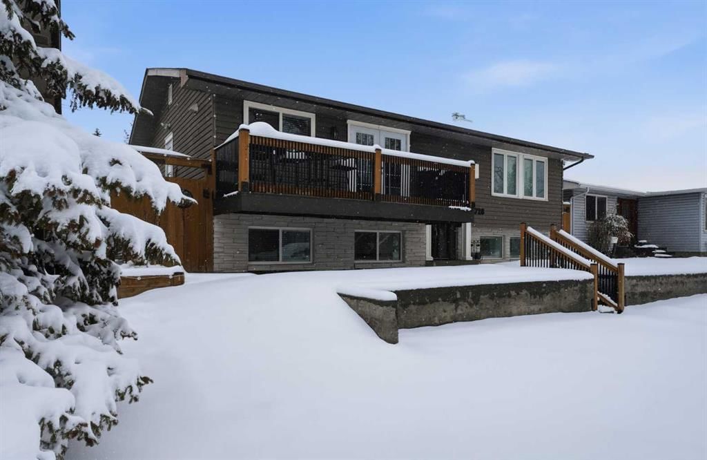 4728 Rundlehorn Drive NE, Calgary — main listing photo