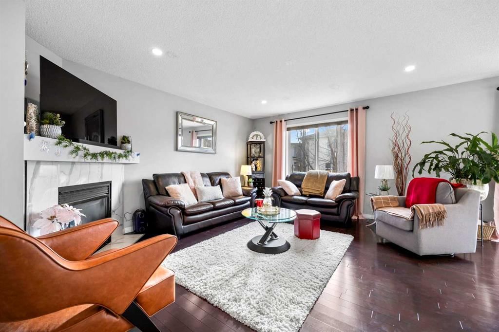 465 Panamount Boulevard NW, Calgary — photo 3 of 46