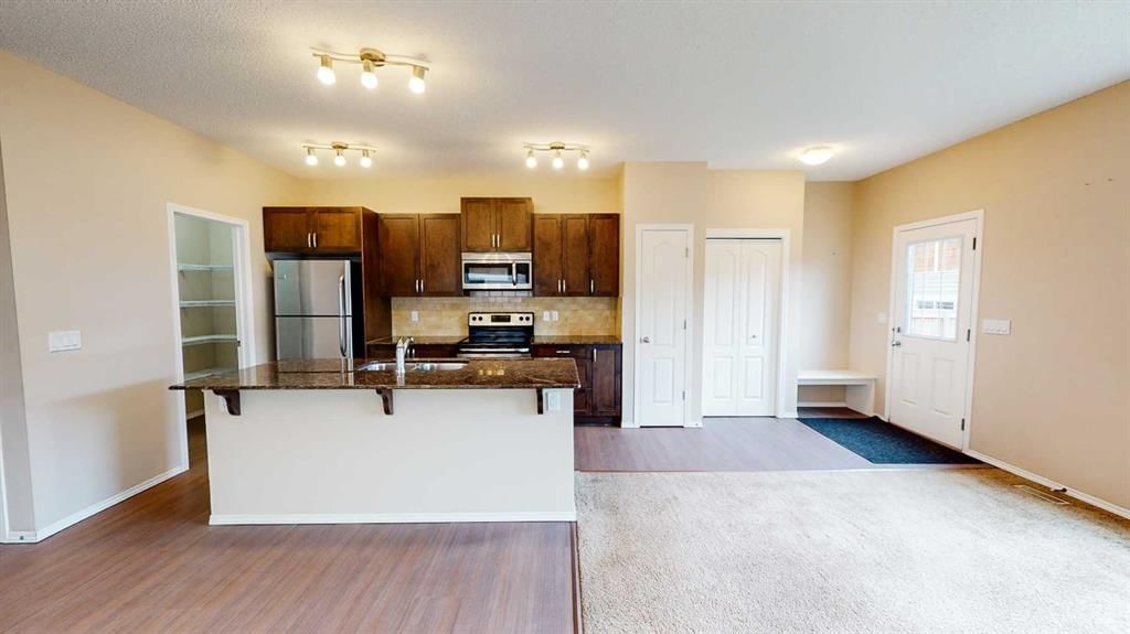 198 Skyview Point Road NE, Calgary — photo 2 of 19