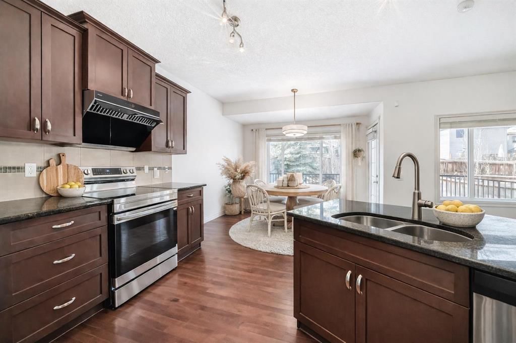66 Sage Valley Manor NW, Calgary — photo 4 of 23