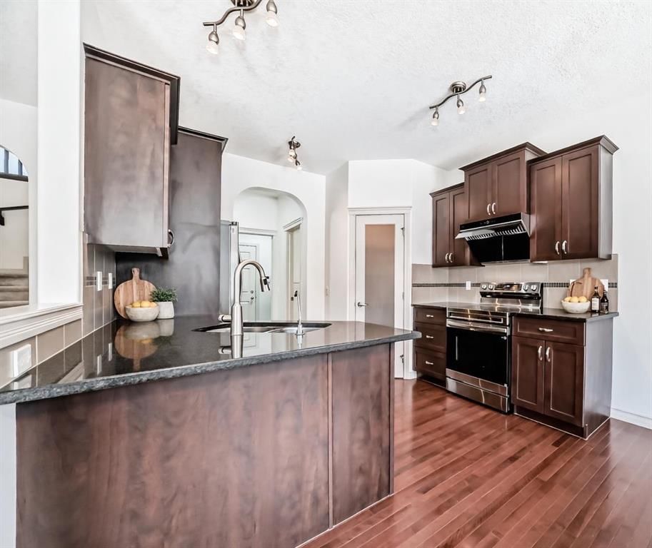 66 Sage Valley Manor NW, Calgary — photo 5 of 23