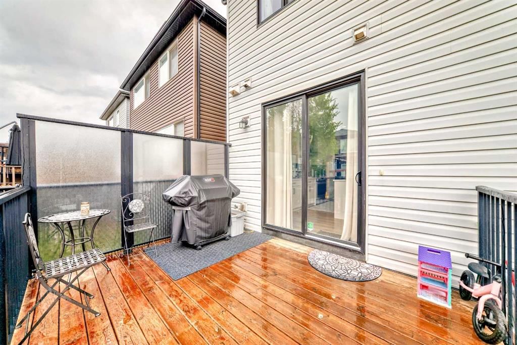 54 Seton Manor SE, Calgary — photo 3 of 34