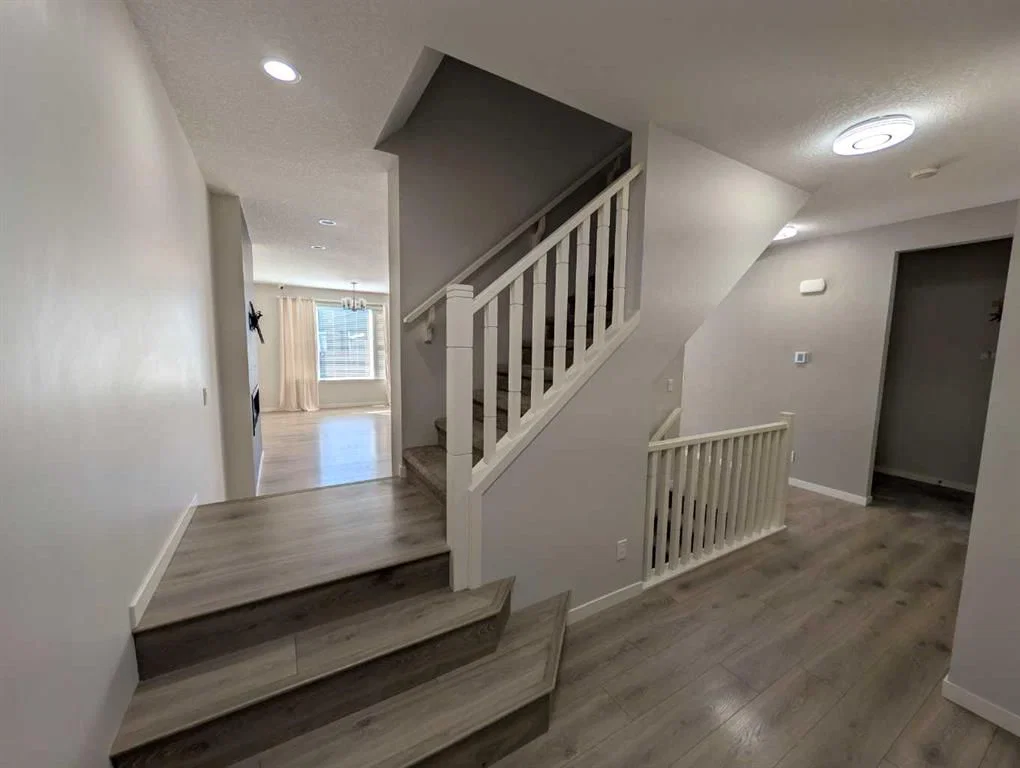 54 Seton Manor SE, Calgary — photo 4 of 34