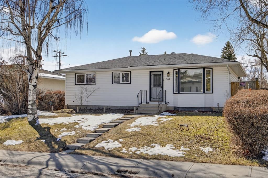 507 Mcintosh Road NE, Calgary — photo 2 of 45