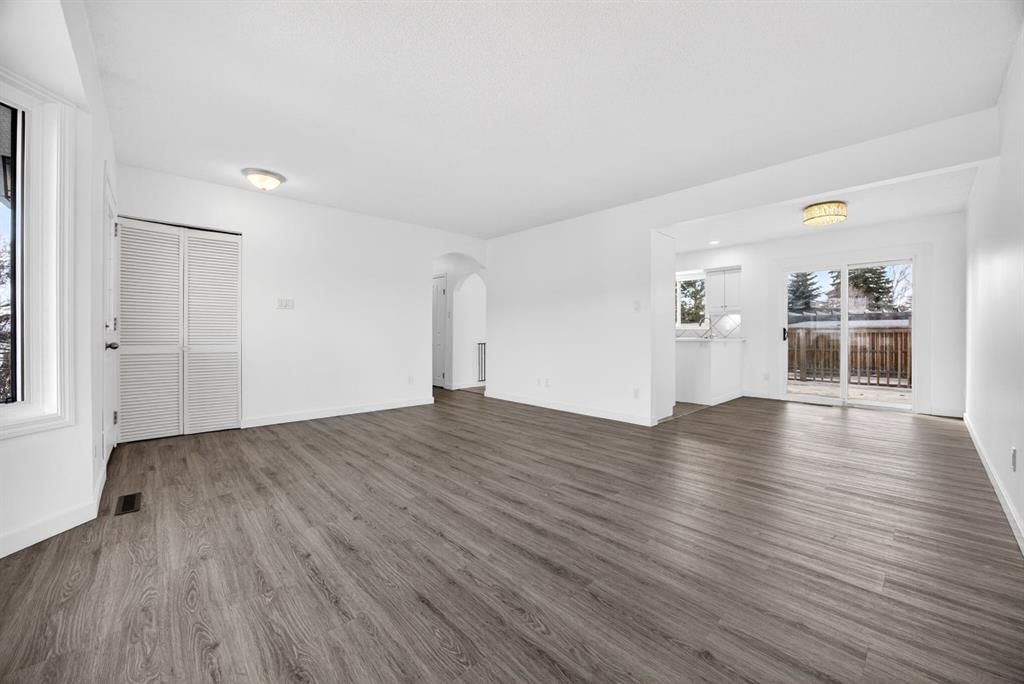 507 Mcintosh Road NE, Calgary — photo 4 of 45