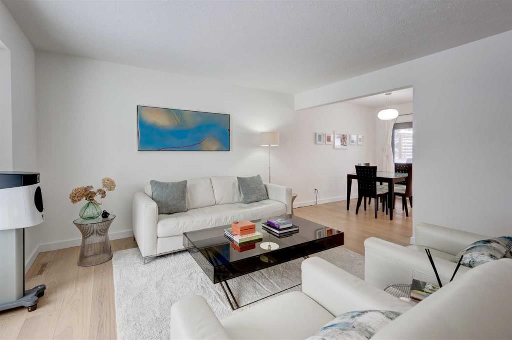 3119 46 Street SW, Calgary — photo 2 of 30