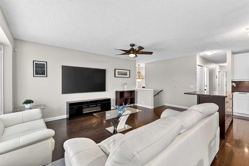 111 Sanderling Rise NW, Calgary — photo 4 of 40