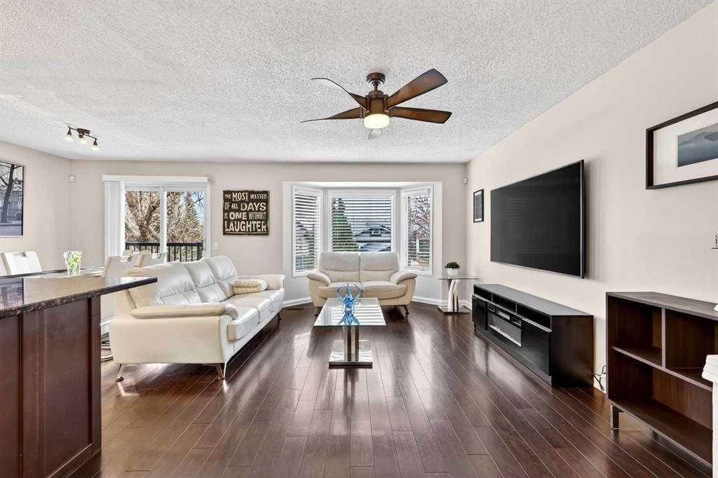 111 Sanderling Rise NW, Calgary — photo 5 of 40