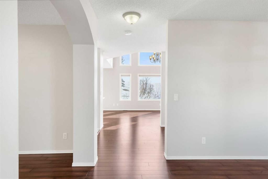10 Arbour Stone Rise NW, Calgary — photo 5 of 50
