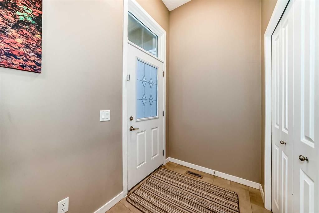 144 Auburn Glen Close SE, Calgary — photo 4 of 50