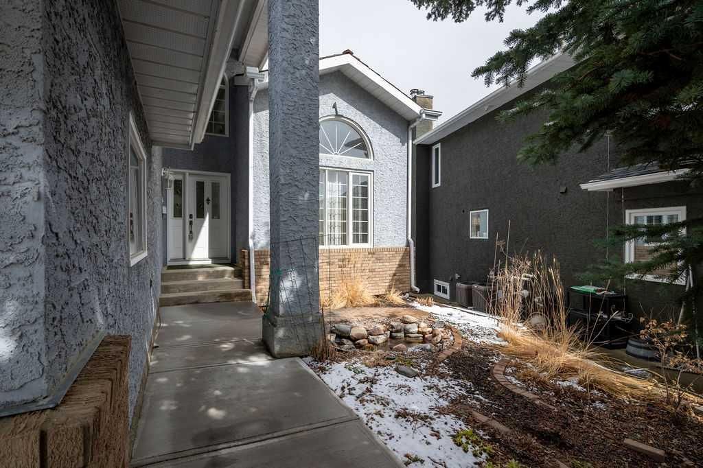 207 Shawnee Mews SW, Calgary — photo 2 of 47