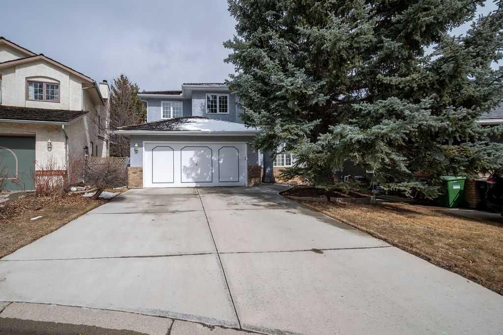 207 Shawnee Mews SW, Calgary — photo 3 of 47