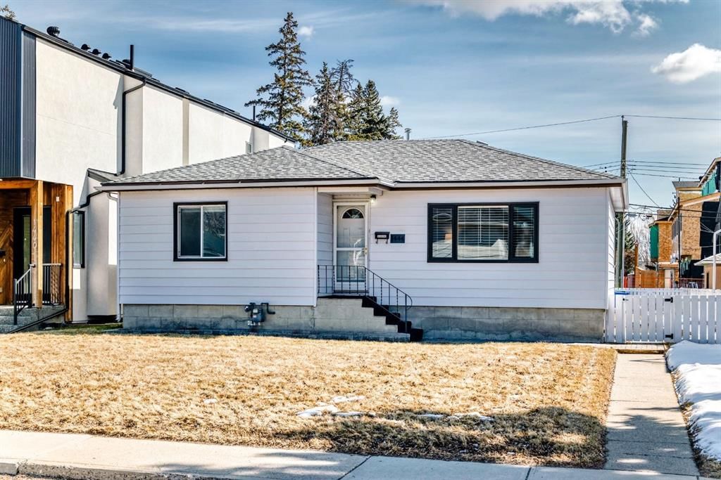 1444 29 Street SW, Calgary — photo 2 of 32