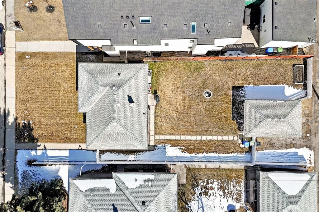 1444 29 Street SW, Calgary — photo 4 of 32