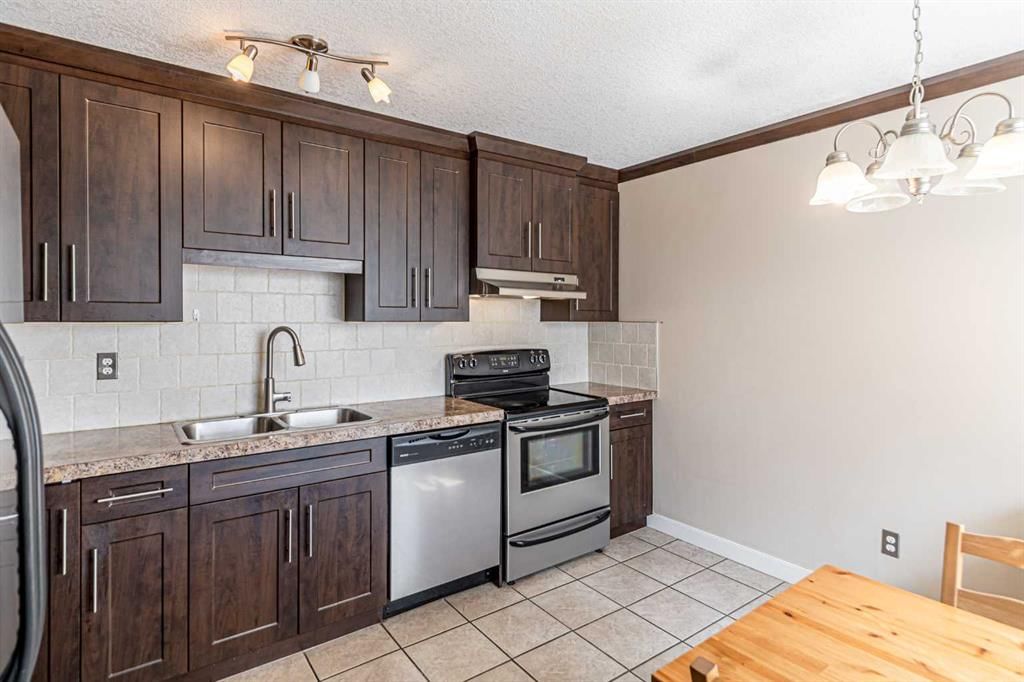 77, 5103 35 Avenue SW, Calgary — photo 5 of 20