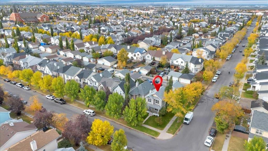 144 Prestwick Avenue, Calgary — photo 3 of 38
