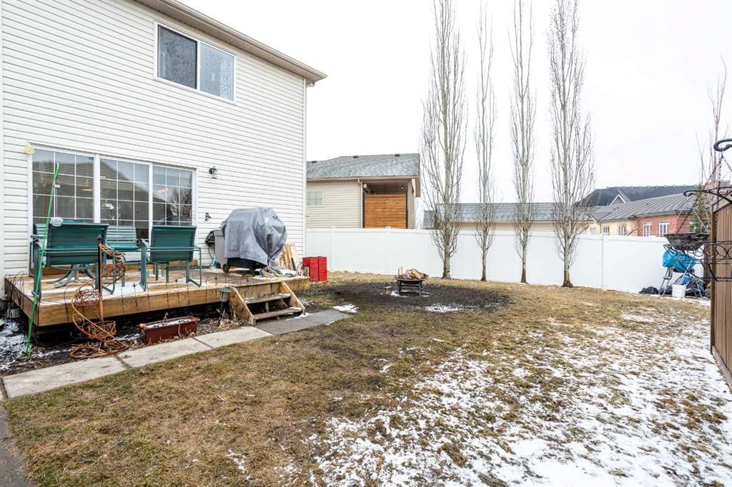 204 Eversyde Circle SW, Calgary — photo 3 of 28