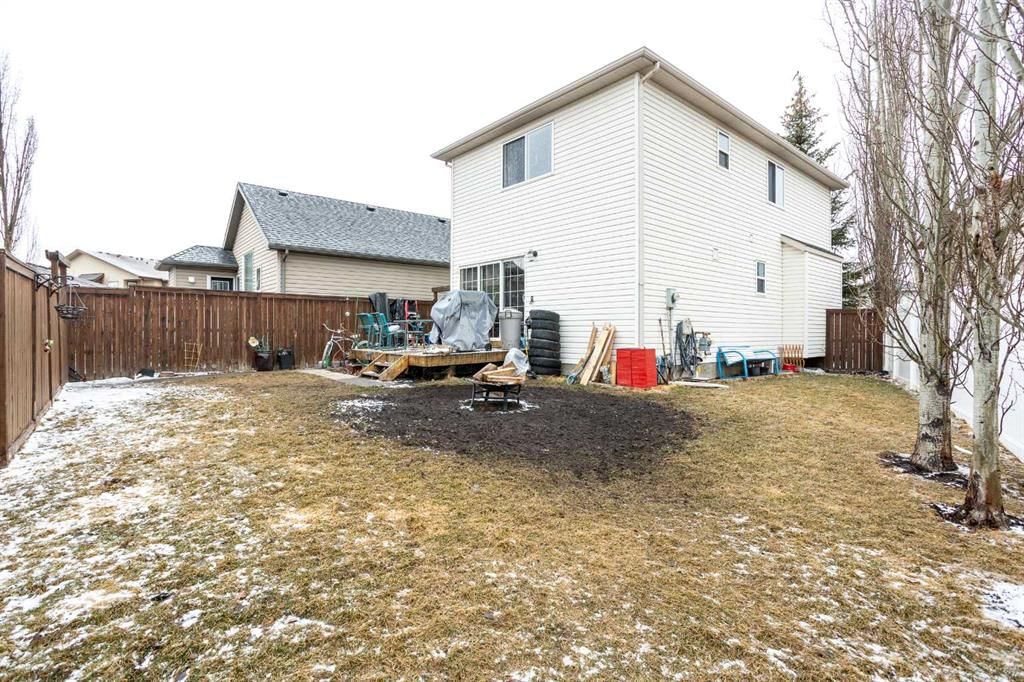 204 Eversyde Circle SW, Calgary — photo 4 of 28