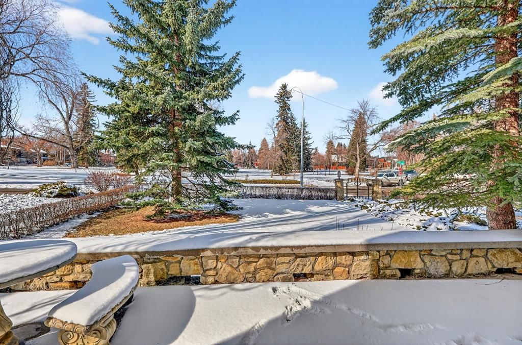 1301 Cabot Street SW, Calgary — photo 3 of 50