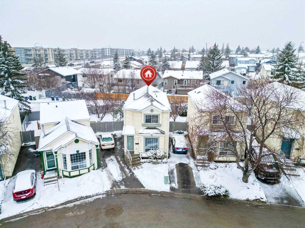 31 Coventry Lane NE, Calgary — photo 2 of 50