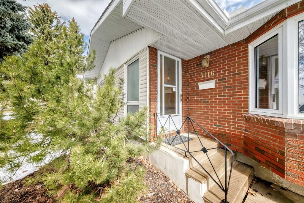 5116 33 Street NW, Calgary — photo 2 of 50
