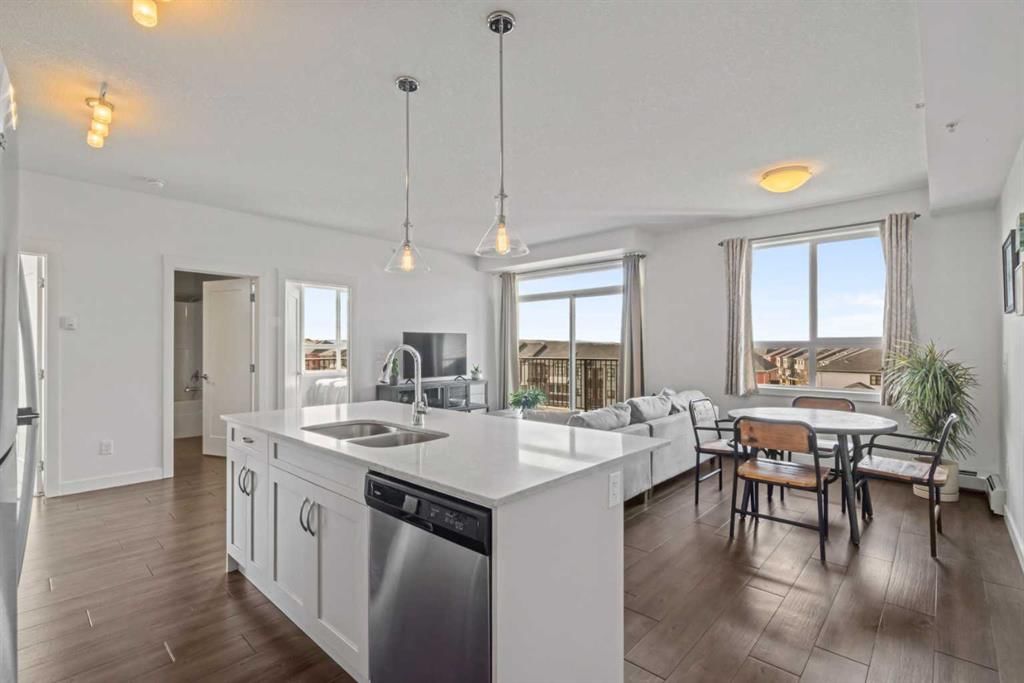 404, 10 Walgrove Walk SE, Calgary — photo 4 of 20