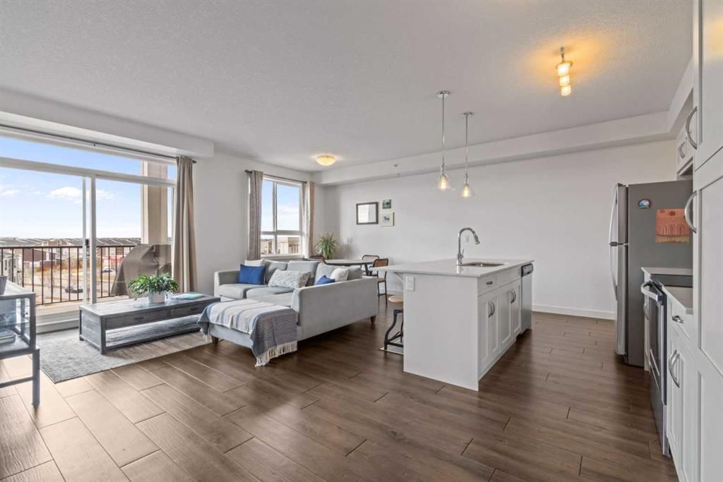 404, 10 Walgrove Walk SE, Calgary — photo 5 of 20
