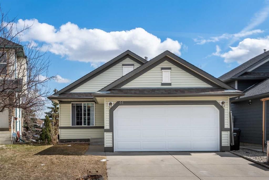 44 Somerglen Heath SW, Calgary — main listing photo