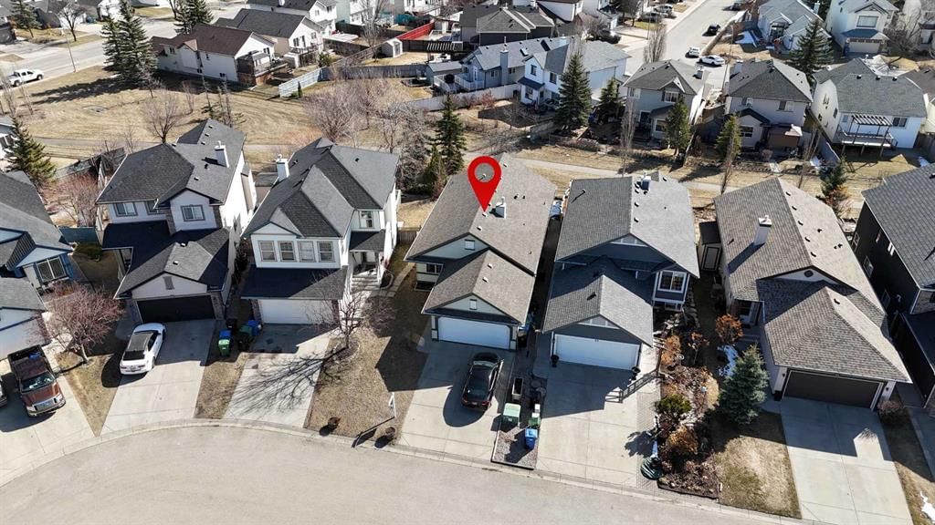 44 Somerglen Heath SW, Calgary — photo 2 of 37